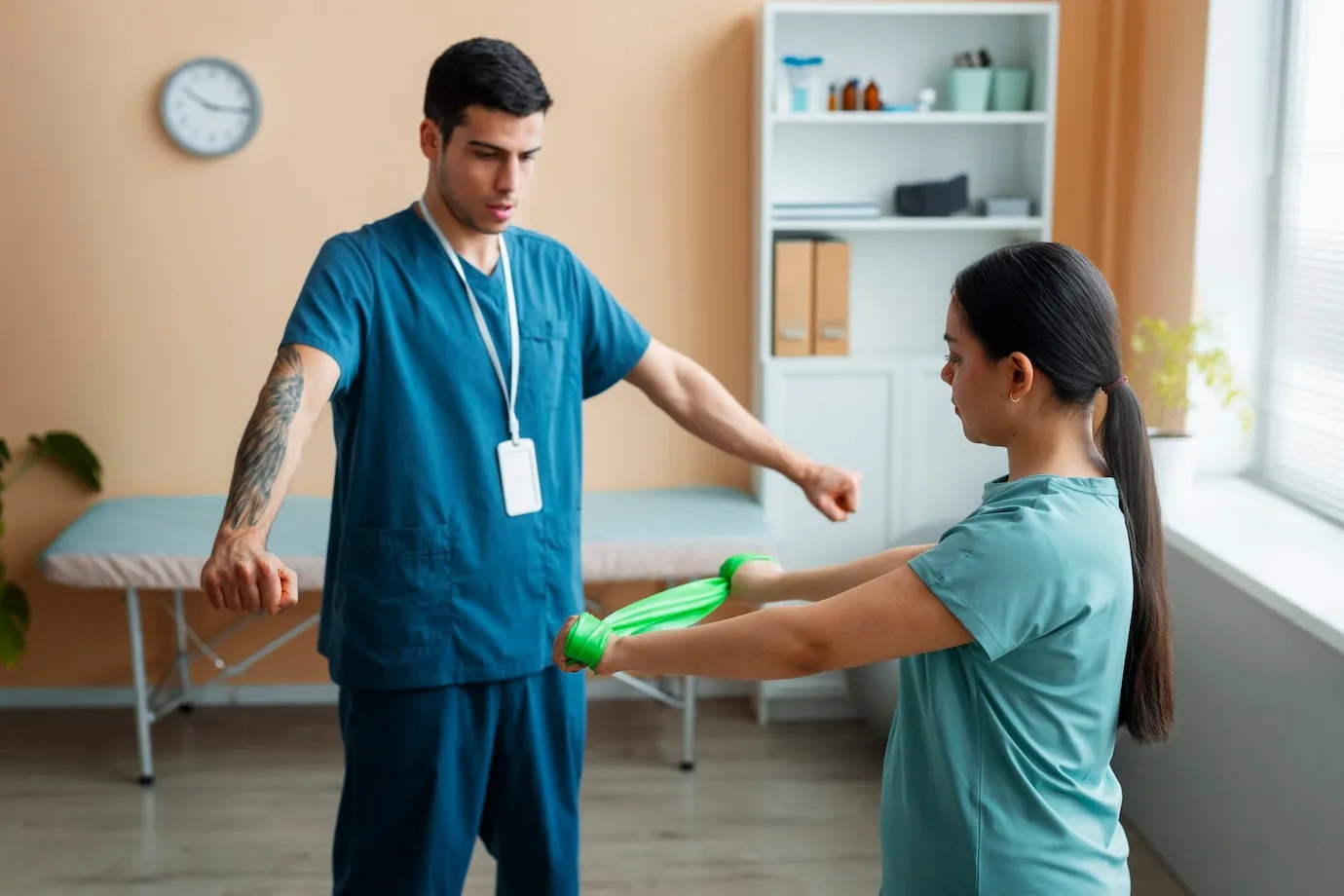 Employee receiving pain management treatment at SCC Dallas